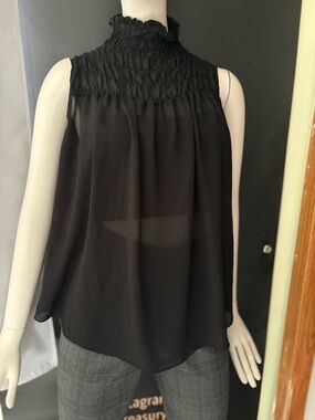 DO+BE Black Smocked High-Neck Sleeveless Camisole